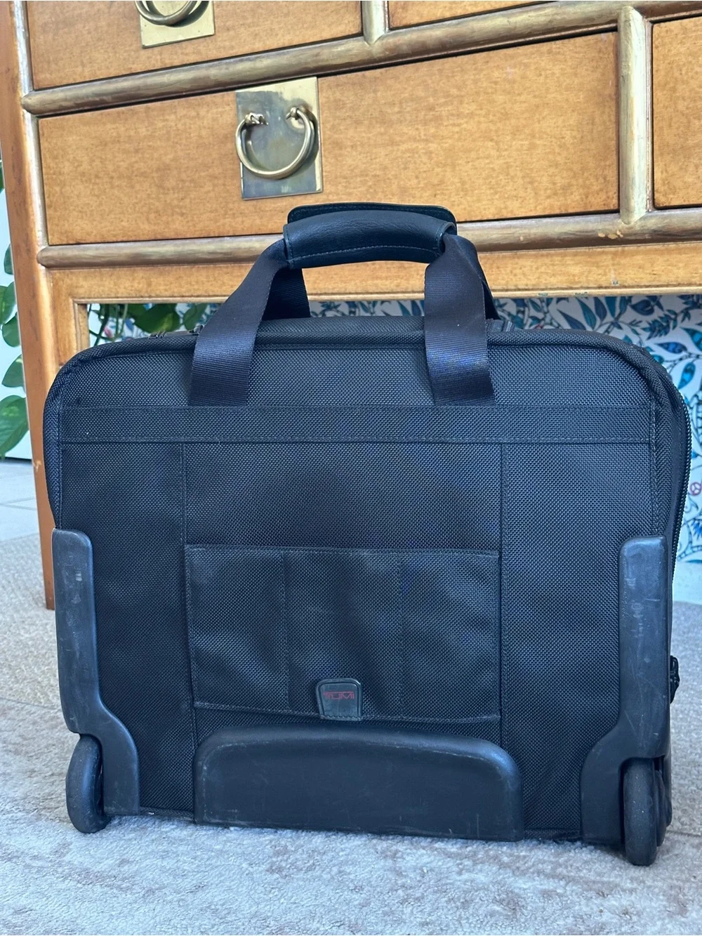 TUMI Alpha 2 two Wheeled Laptop Briefcase – Excellent Condition